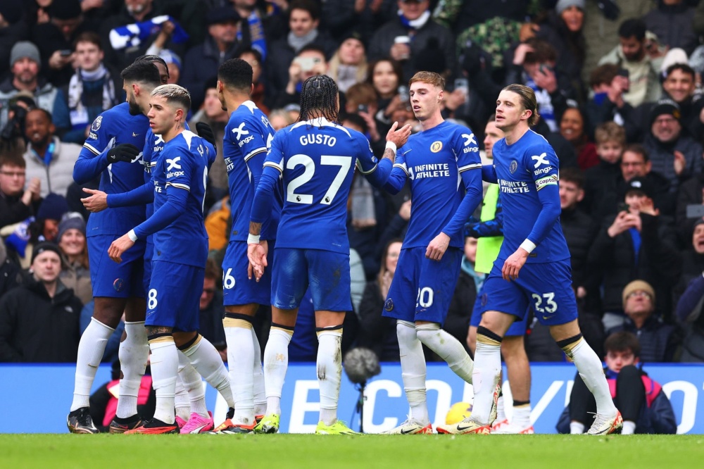 足球队员饮食与恢复计划