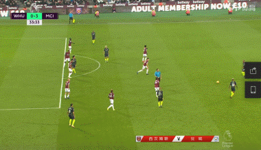 今晚，上海海港门将颜骏凌首发出场，迎来了他代表俱...