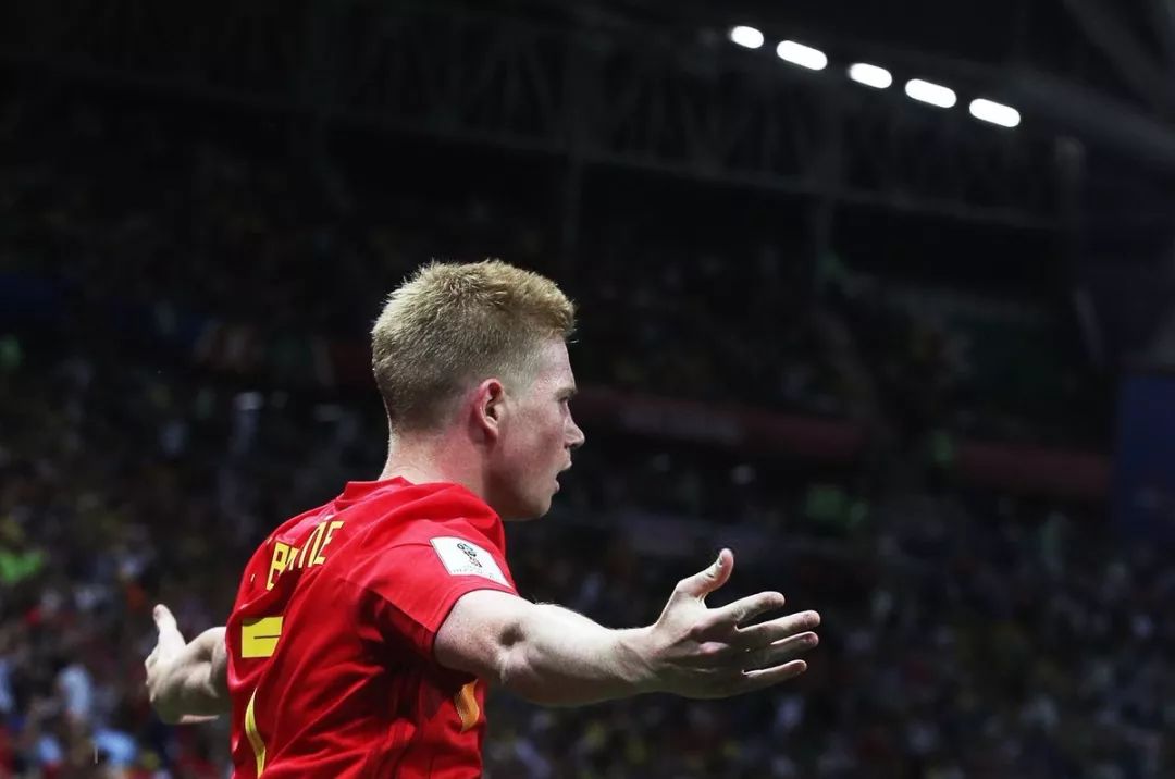 勒布朗·詹姆斯连续得分上双场次定格在1297场！NBA历史第一